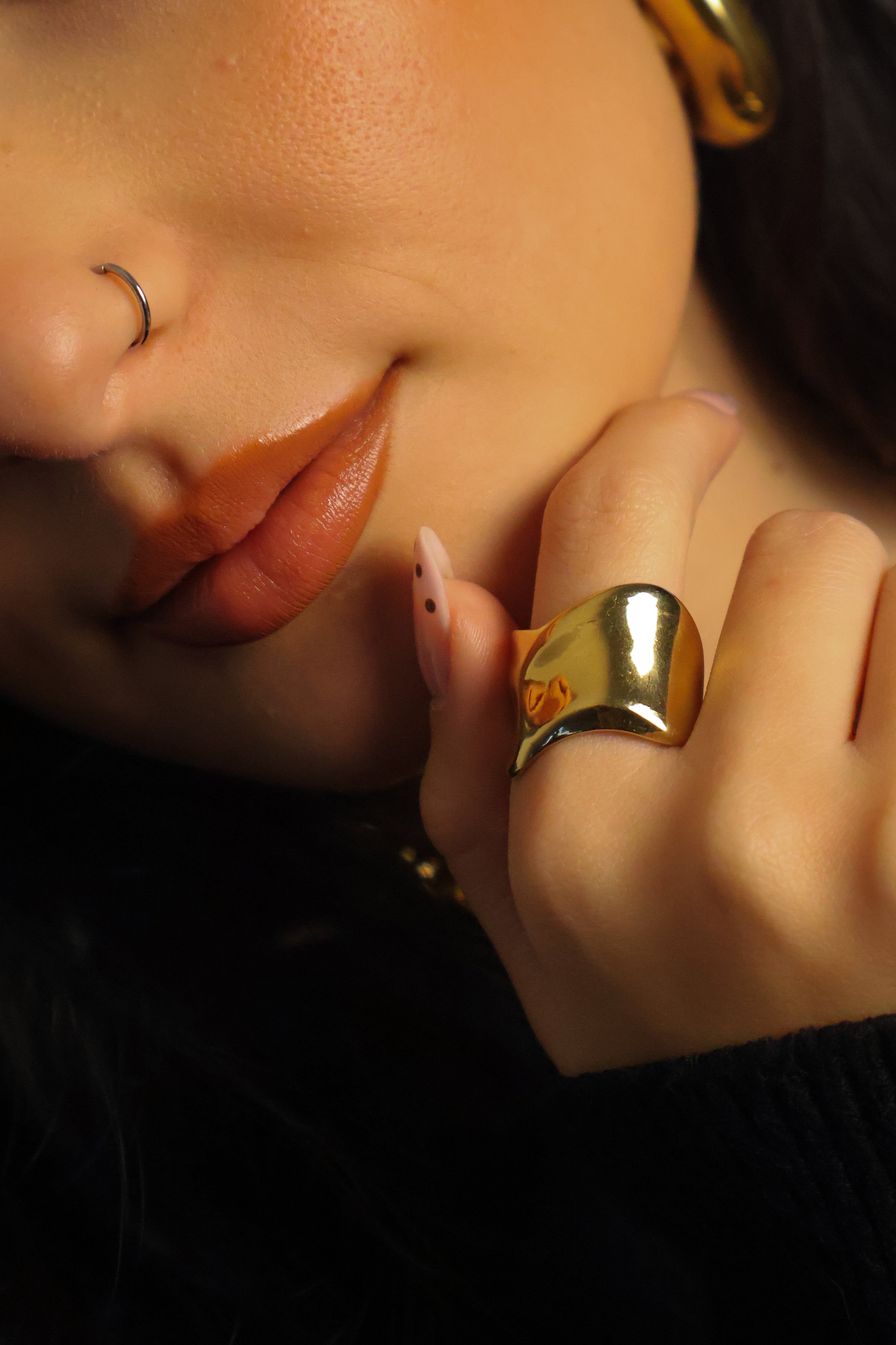 Curve Ring